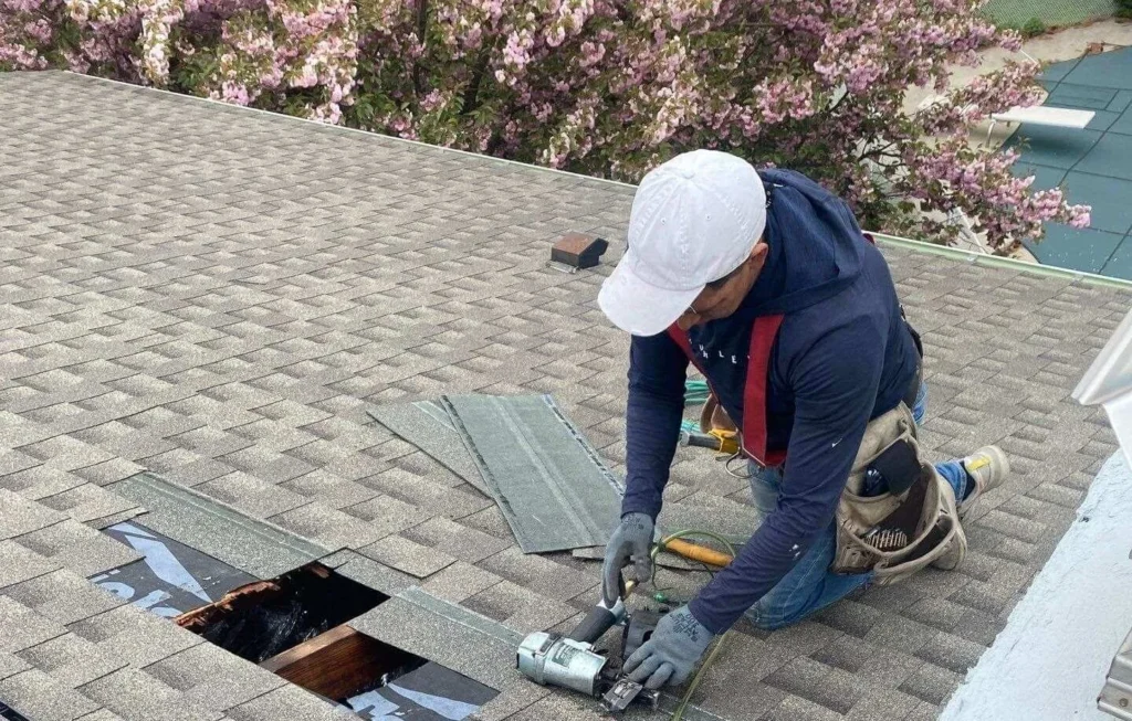 Herts crew on an emergency roof repair in New Jersey